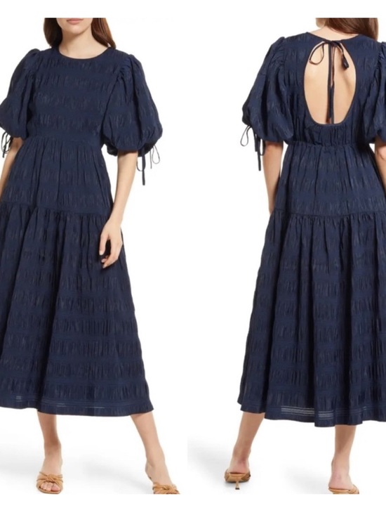 Moon River Dresses & Skirts - Moon River Navy Textured Puff-Sleeve Midi Dress with Open Back Tie